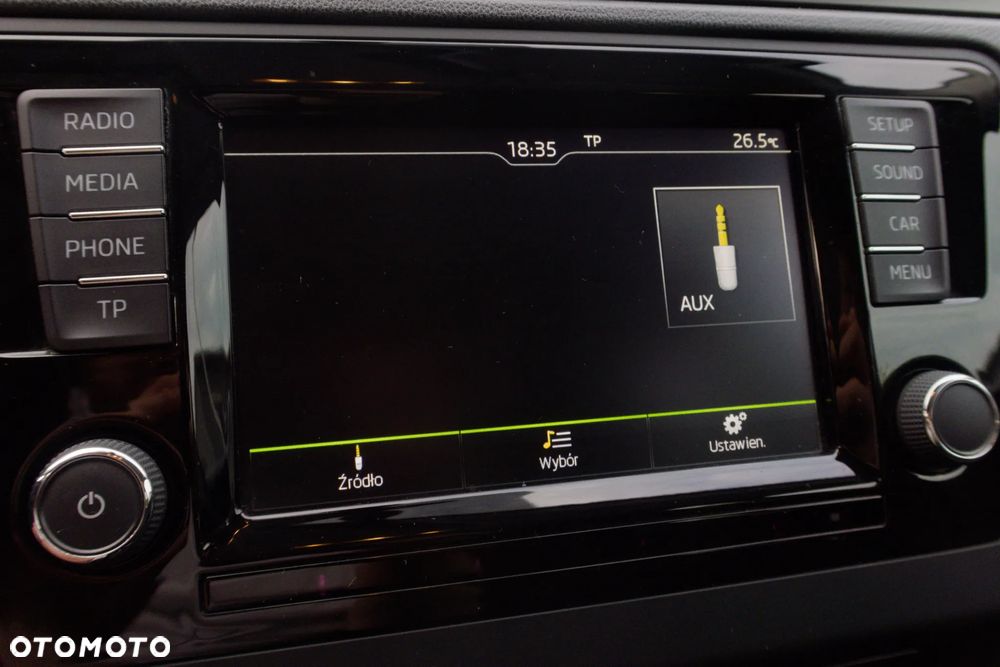 Skoda RAPID 1.2 TSI Style - 22