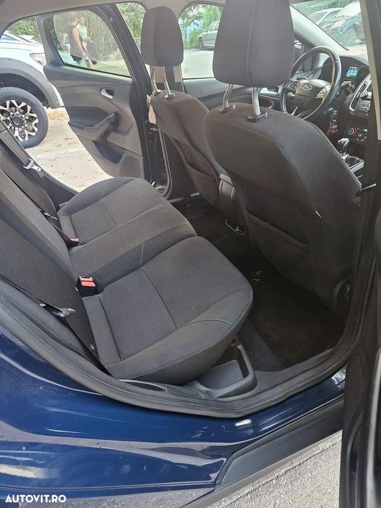 Ford Focus 1.5 TDCi Trend - 9