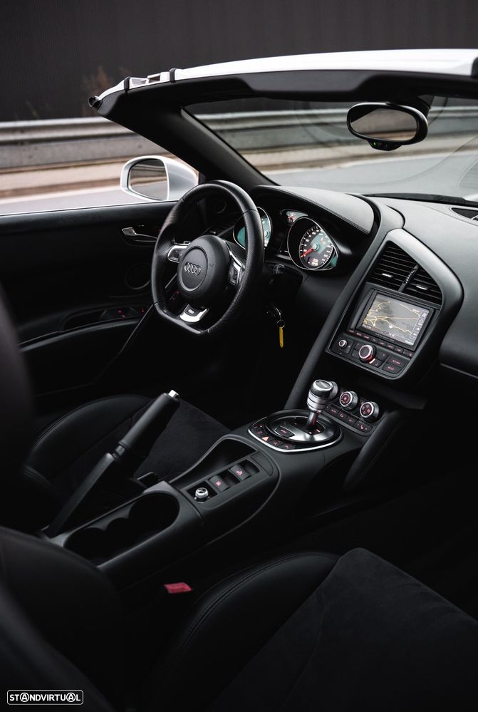 Audi R8 Spyder 4.2 FSI quattro R tronic - 9