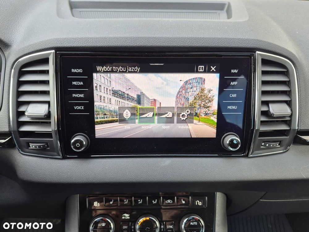 Skoda Karoq 1.5 TSI ACT Selection DSG - 11