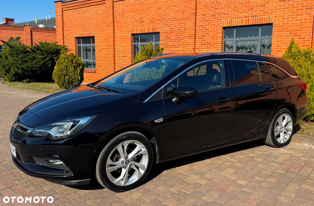 Opel Astra 1.6 CDTI Cosmo - 30