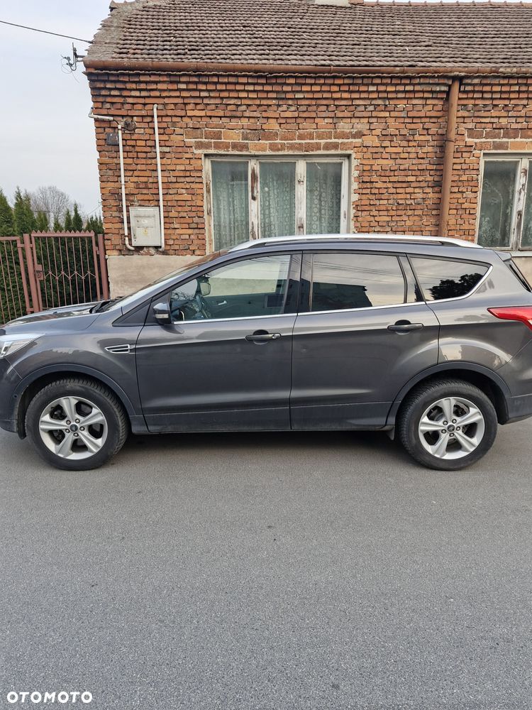 Ford Kuga - 5