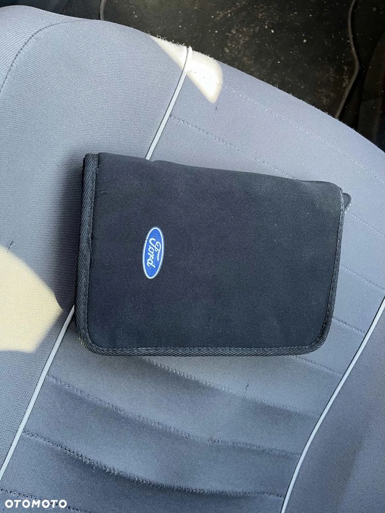 Ford Mondeo 2.0 TDCi Titanium - 12