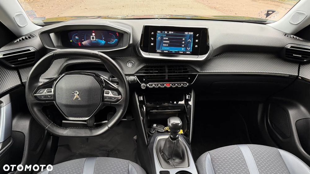 Peugeot 2008 1.2 PureTech Allure Pack S&S - 24
