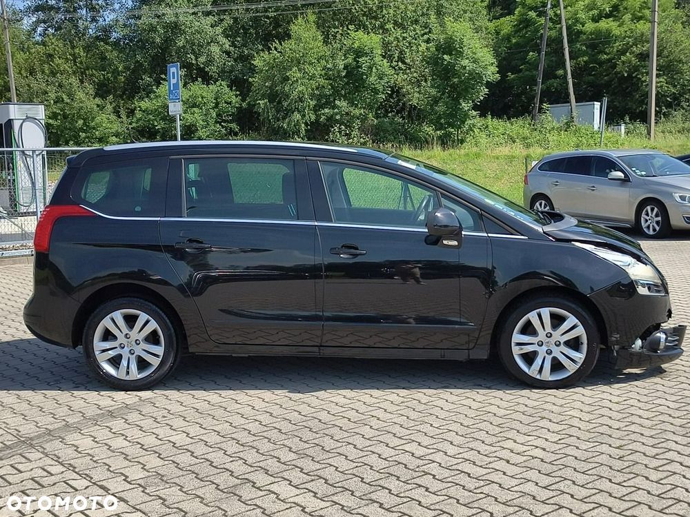 Peugeot 5008 - 9