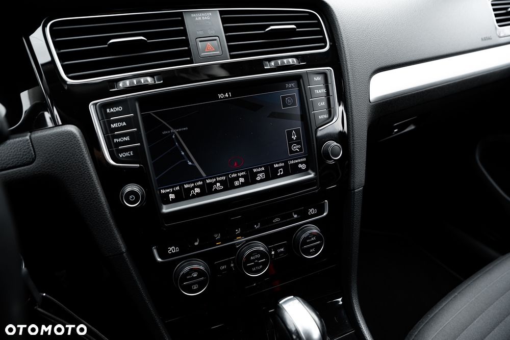 Volkswagen Golf 1.6 TDI DPF BlueMotion Technology DSG Comfortline - 36