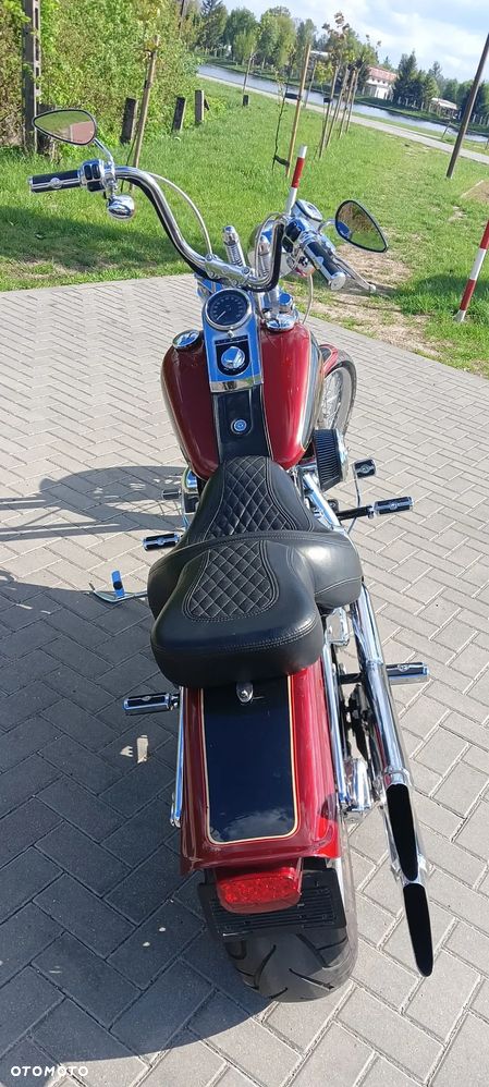 Harley-Davidson Softail Custom - 4