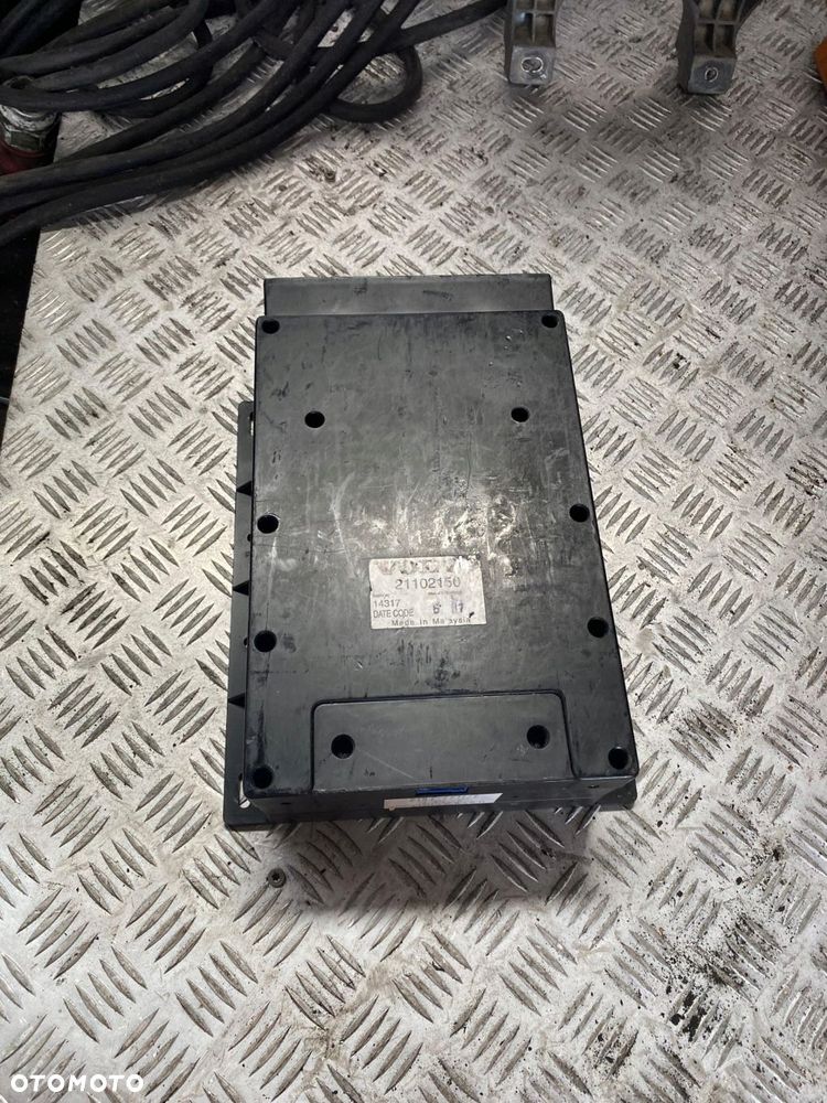 SUBWOOFER GŁOSNIK VOLVO FH4 21102150 - 2