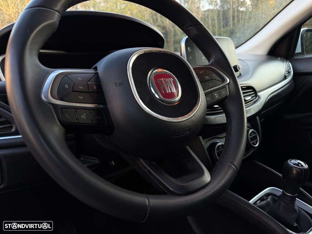 Fiat Tipo Station Wagon 1.3 M-Jet Lounge - 14