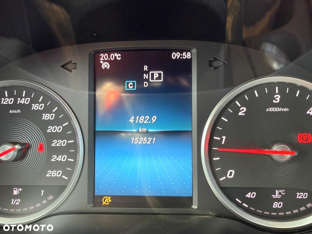 Mercedes-Benz Klasa C 200 d 9G-TRONIC - 26