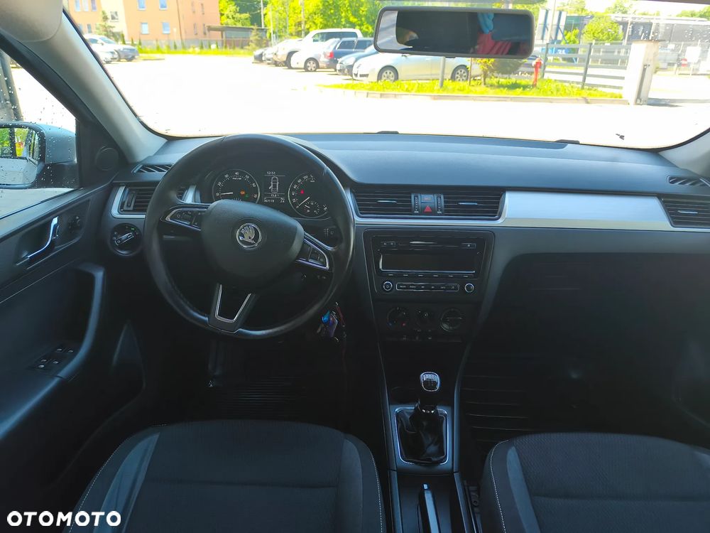 Skoda RAPID - 24