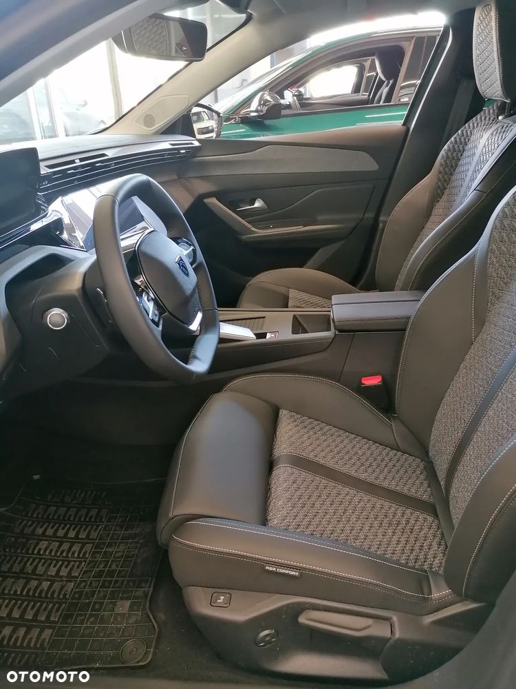 Peugeot 308 1.2 mHEV Allure S&S e-DCS6 - 7