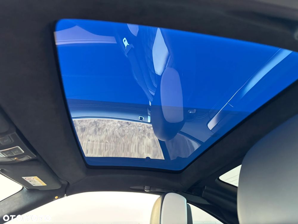 Mercedes-Benz SL 63 AMG AMG Speedshift MCT 7-Gang Sportgetriebe - 24