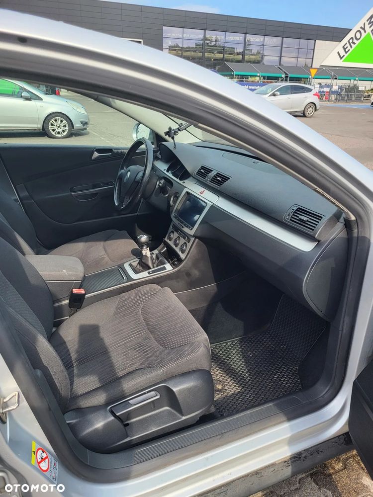 Volkswagen Passat 1.8 TSI Trendline - 13