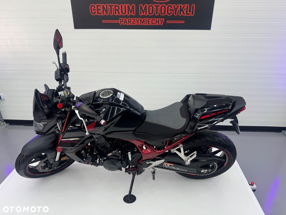 Honda Hornet - 30