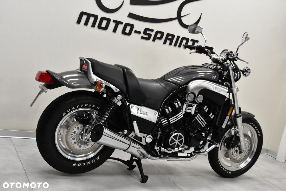 Yamaha V-MAX - 12
