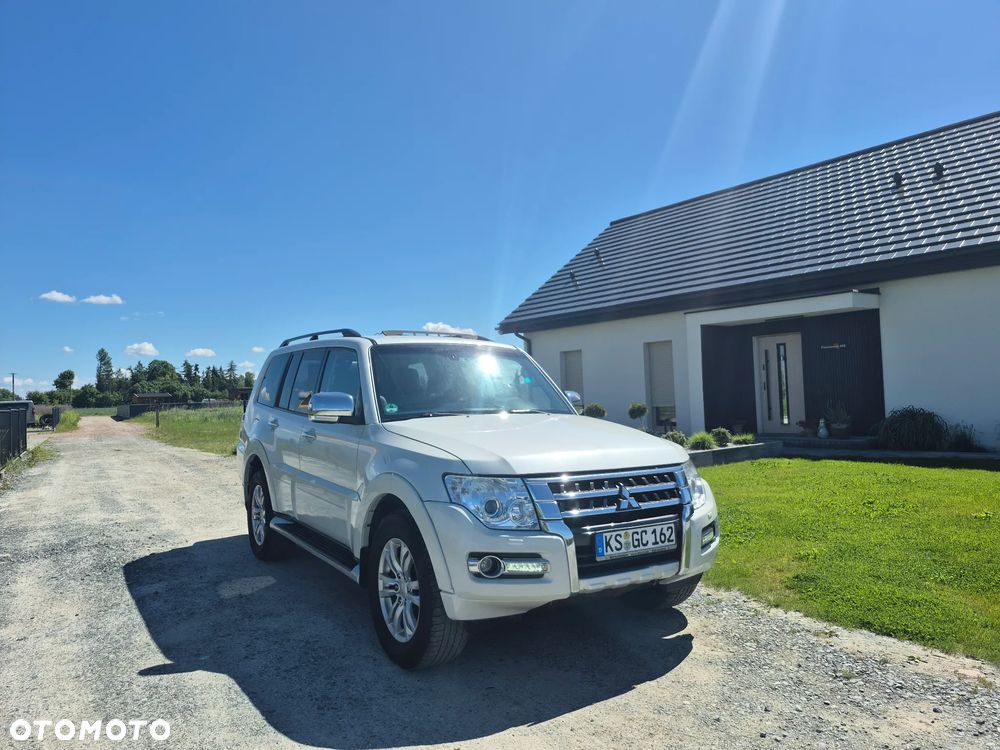 Mitsubishi Pajero 3.2 DI-D Automatik Final Edition - 2