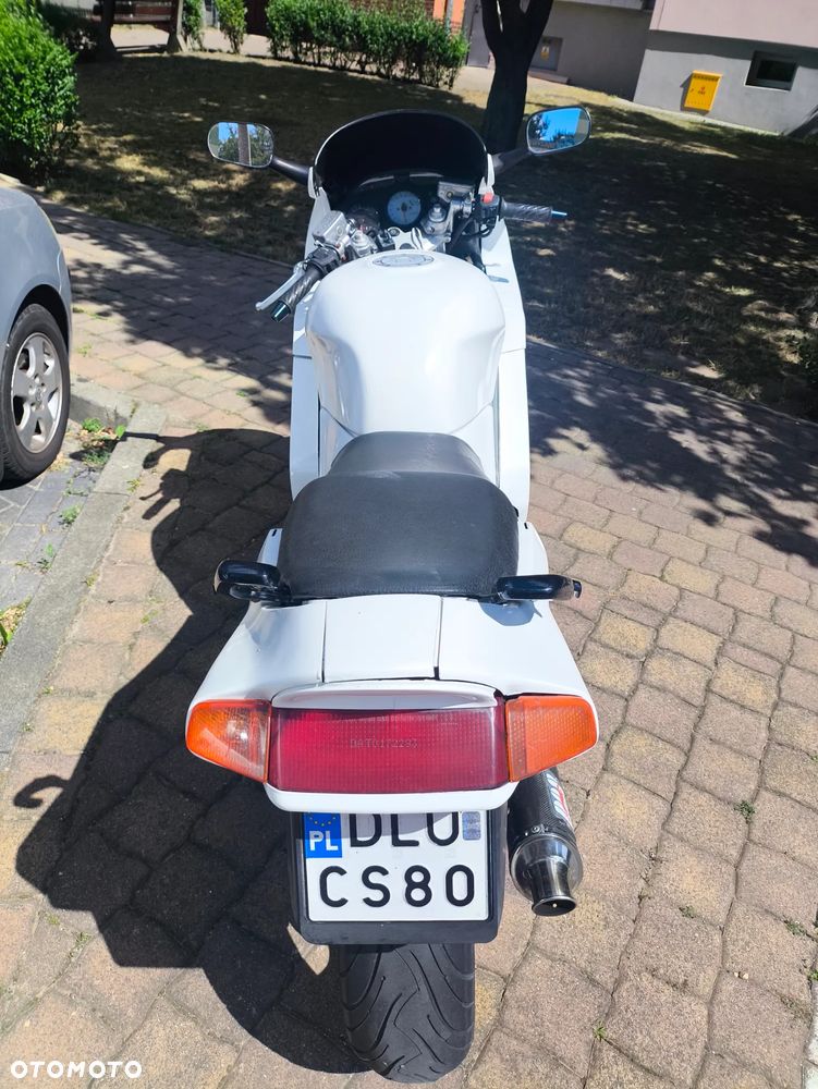 Honda VFR - 4
