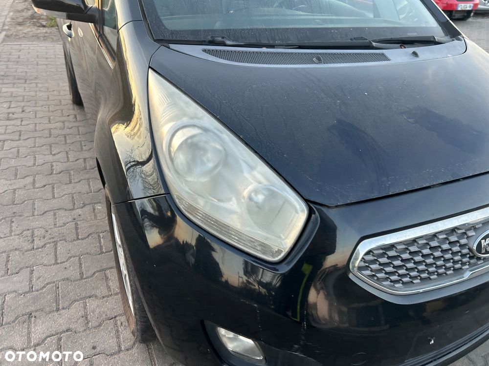 Kia Venga - 31