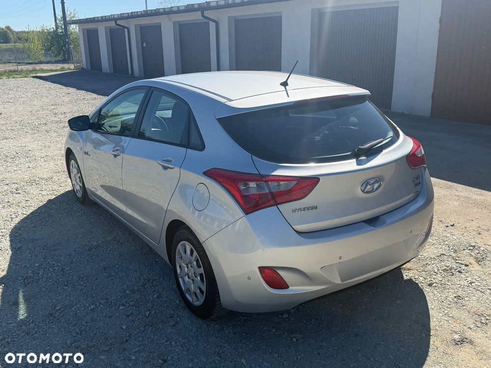 Hyundai i30 1.6 Style - 8
