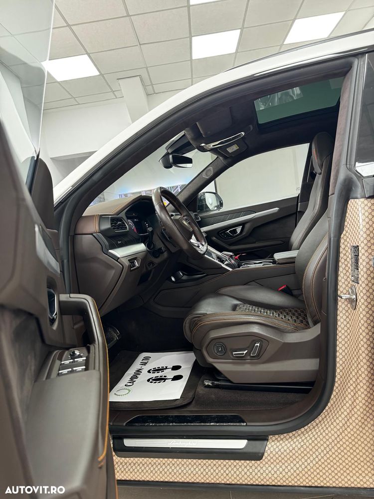 Lamborghini URUS Standard - 25