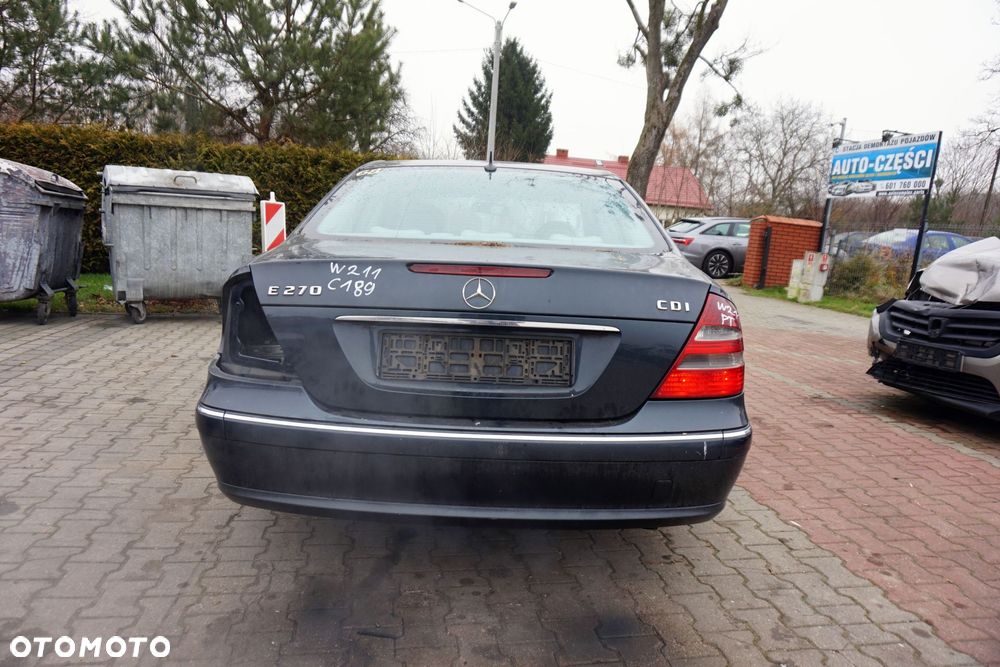 MERCEDES E-KLASA W211 SEDAN 2003 189 2.7 CDI OM647961 177KM 722640  ZIELONY na części - 4