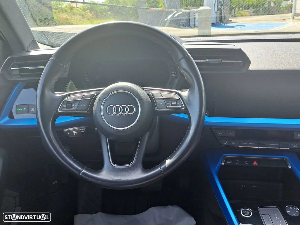 Audi A3 Sportback 35 TDI S line S tronic - 17