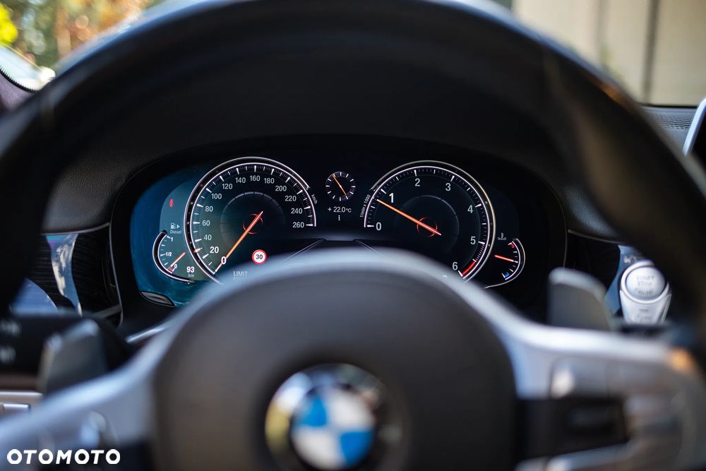 BMW Seria 7 - 21