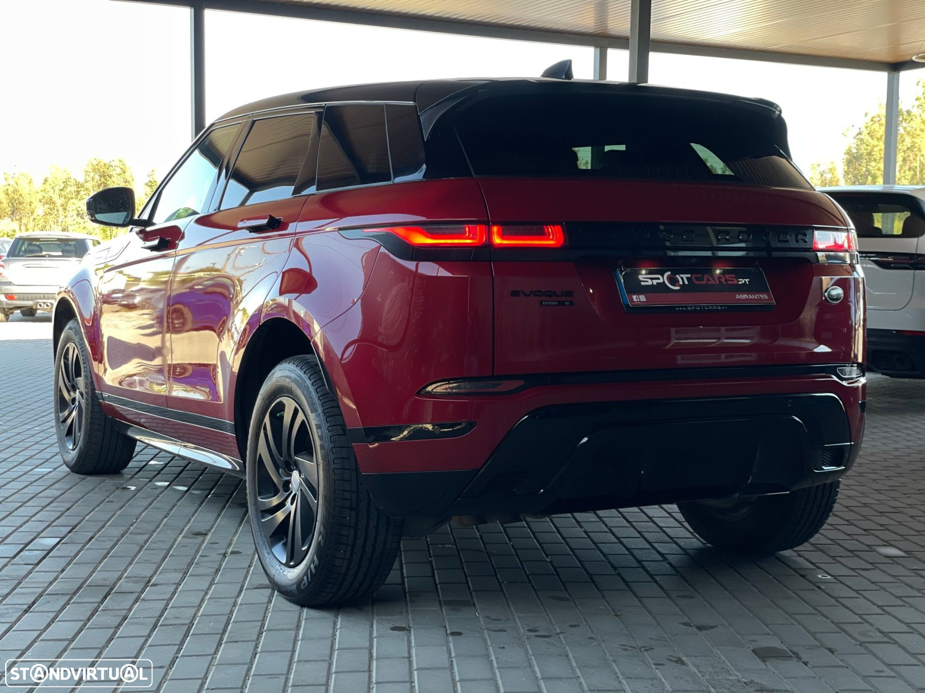 Land Rover Range Rover Evoque 2.0 D150 AWD R-Dynamic S Auto - 6