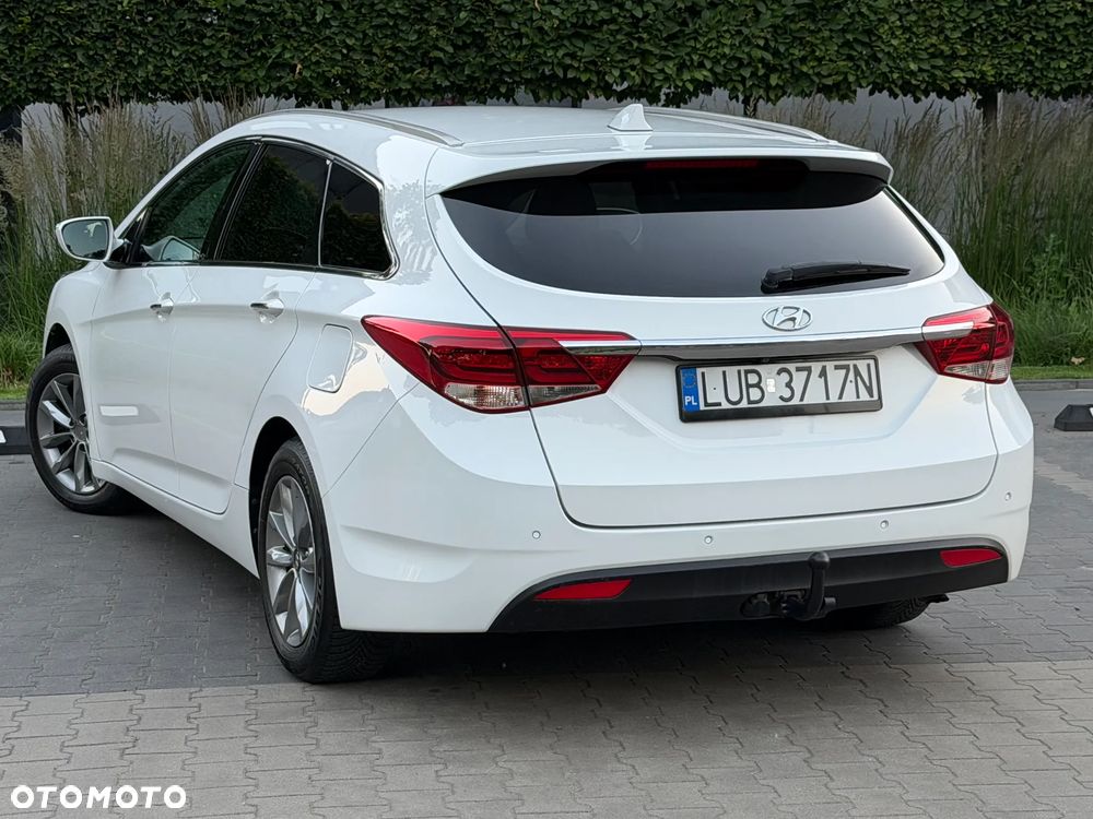 Hyundai i40 Kombi blue 1.7 CRDi Family - 12
