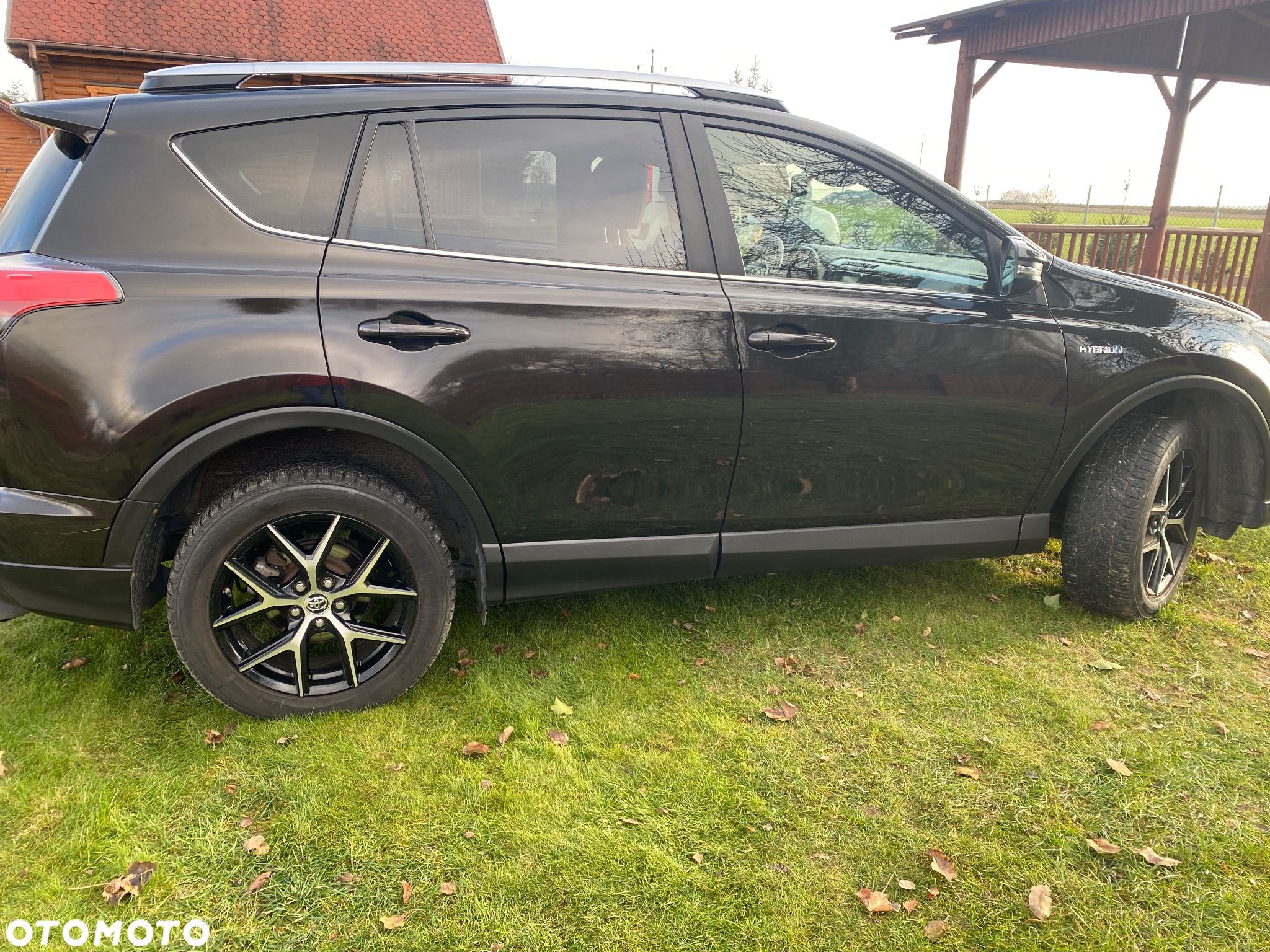 Toyota RAV4 2.5 XLE - 1