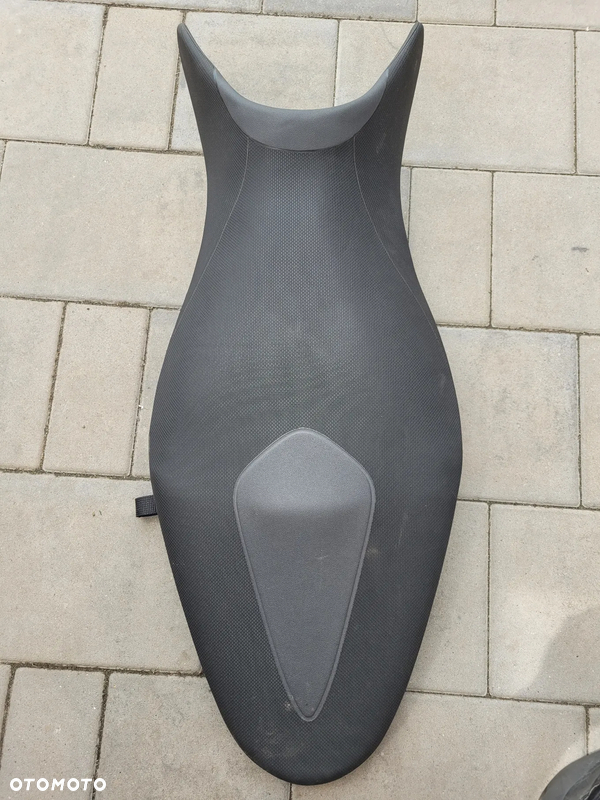 Kanapa, fotel, siedzenie Suzuki Gladius 650