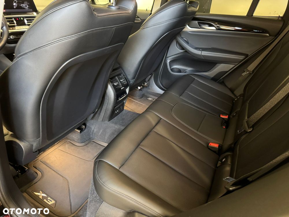 BMW X3 xDrive30d MHEV Advantage - 9