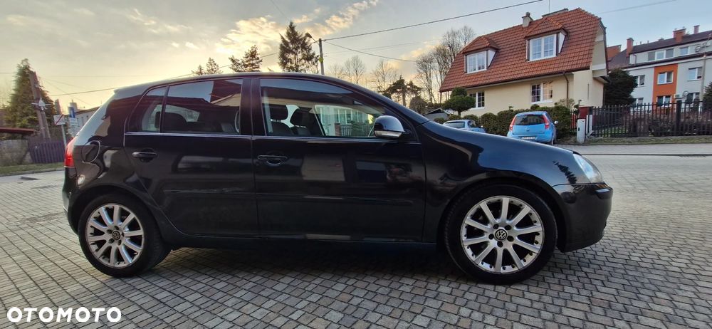 Volkswagen Golf 2.0 TDI Sportline - 4