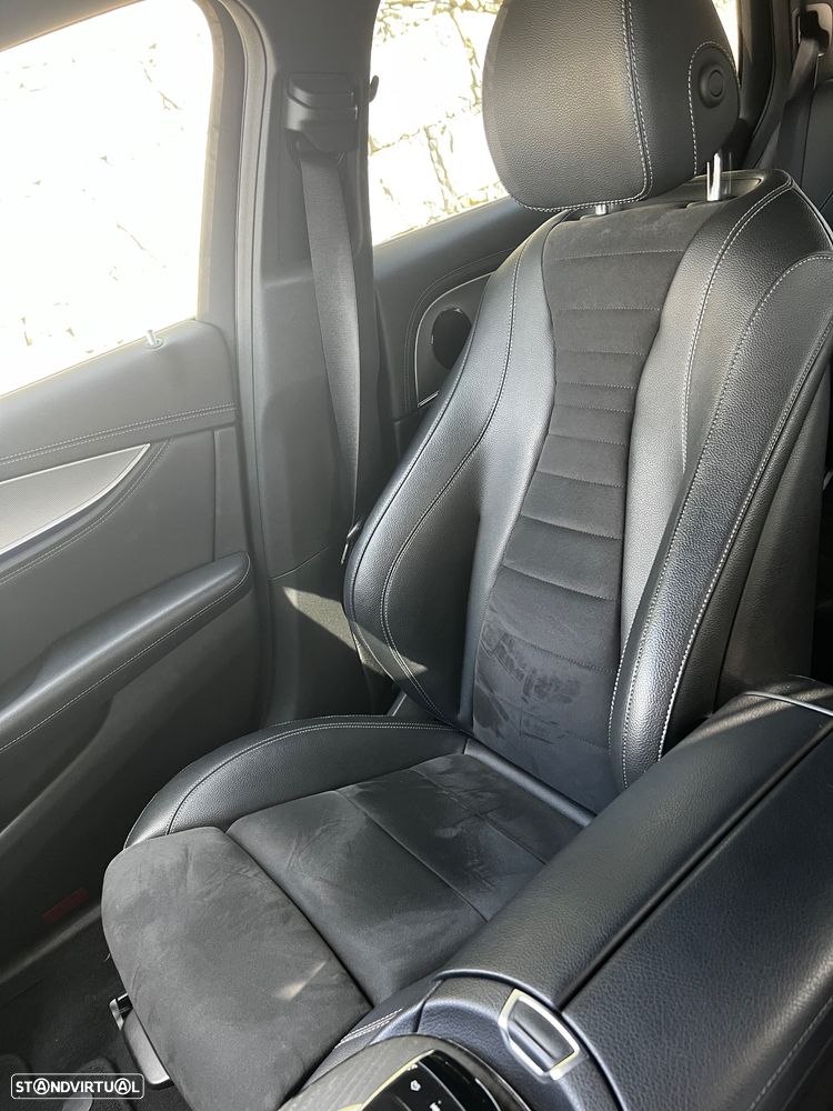 Mercedes-Benz E 300 d AMG Line - 12