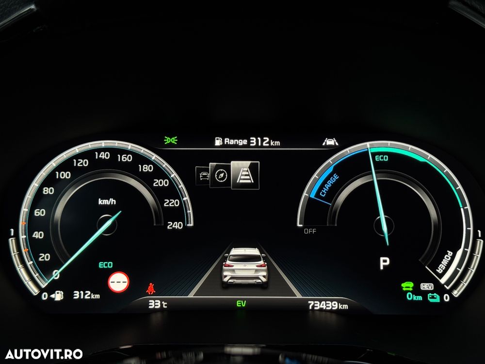 Kia XCeed - 25