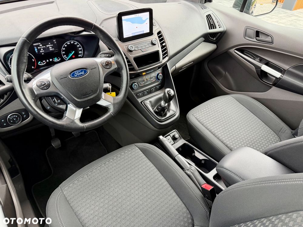 Ford Tourneo Connect Grand - 21