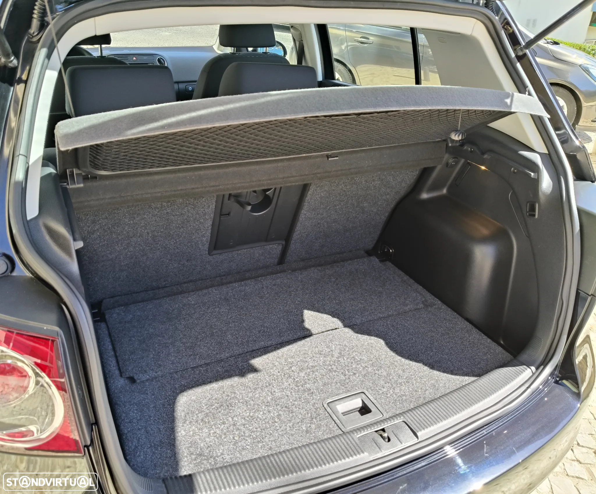 VW Golf Plus 1.6 TDi Style - 25