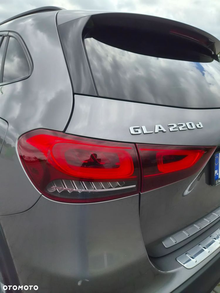 Mercedes-Benz GLA 220 d 4-Matic - 7