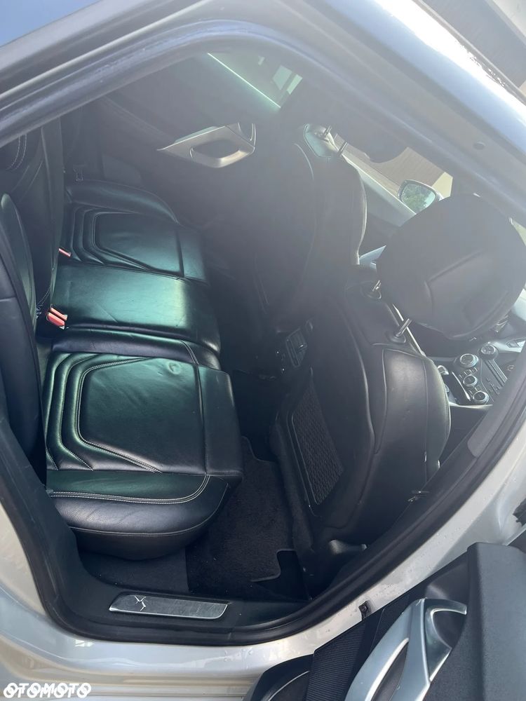 Citroën DS5 Hybrid4 Business Class - 20