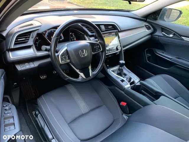 Honda Civic 1.5 i-VTEC Turbo Elegance - 7