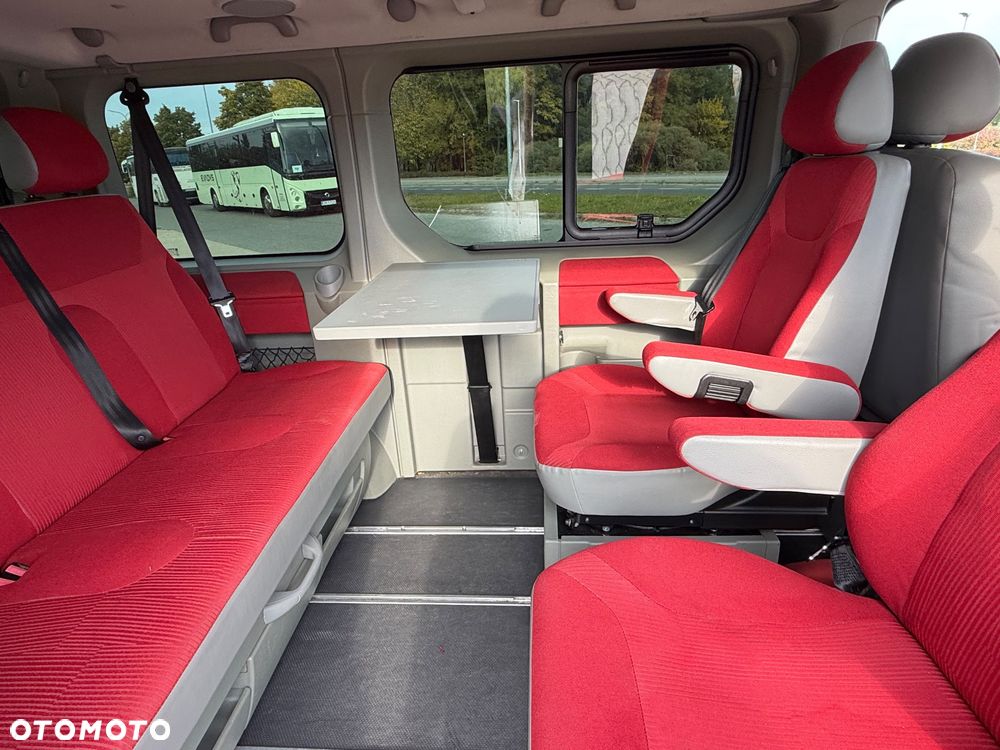 Opel Vivaro - 25