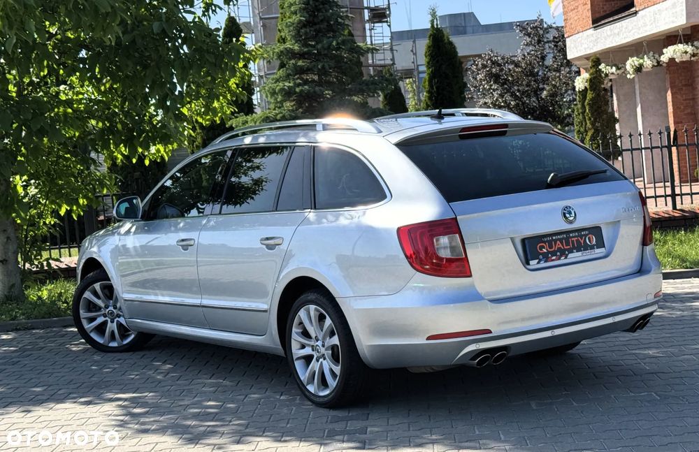Skoda Superb 3.6 V6 4x4 DSG Elegance - 9
