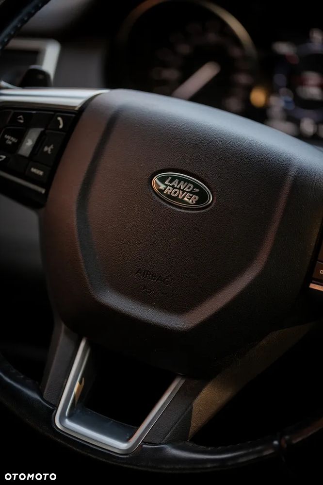 Land Rover Discovery Sport - 28