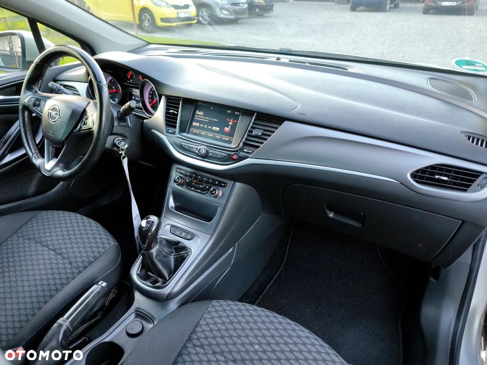 Opel Astra 1.4 Turbo Edition - 19