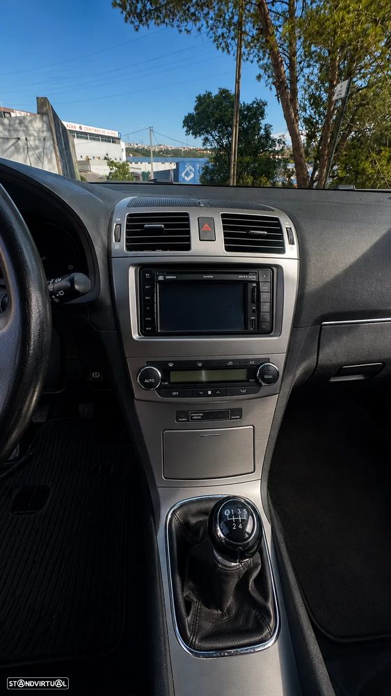 Toyota Avensis SW - 7