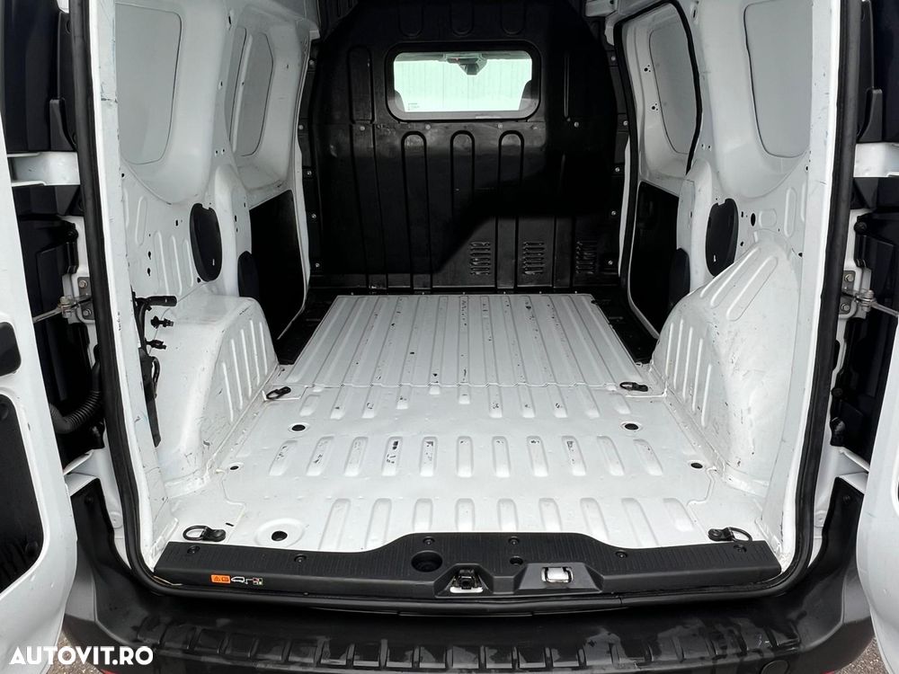 Renault Express - 10