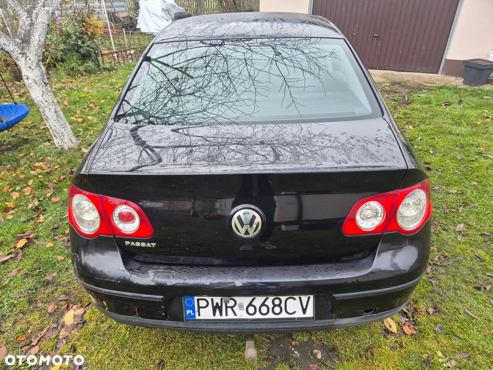 Volkswagen Passat 1.9 TDI Comfortline - 2