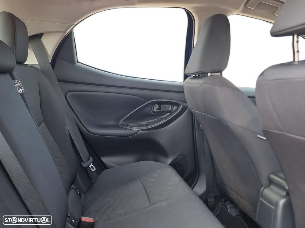 Toyota Yaris - 8