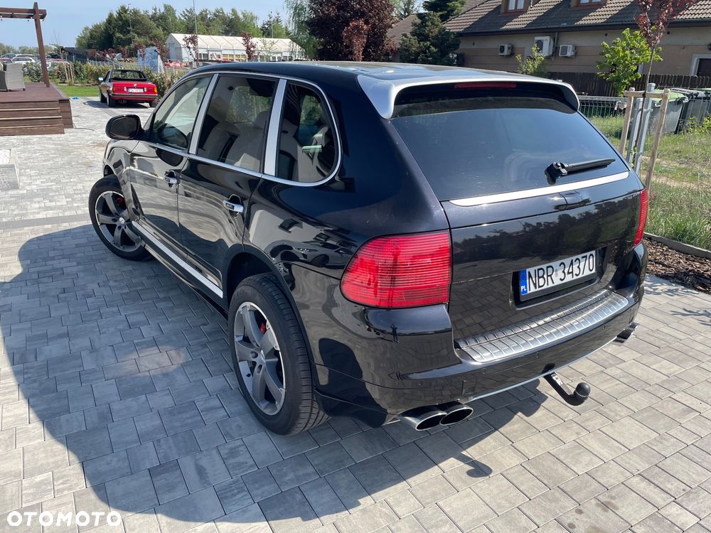 Porsche Cayenne - 32